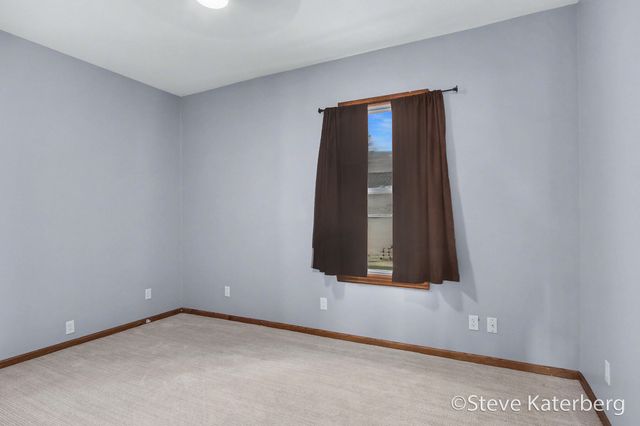 2641 Forest Grove Avenue SW, Wyoming, MI 49519