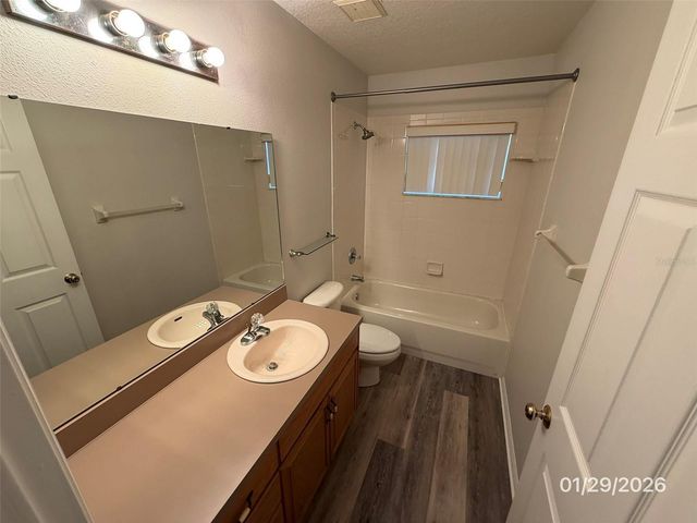 2611 VINEDALE AVENUE, Valrico, FL 33596