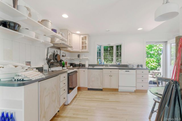 1100 7th Street, Greenport, NY 11944