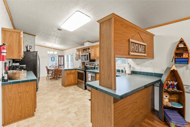 10245 Northlake Circle, Kemp, TX 75143