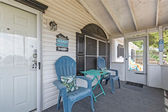 10245 Northlake Circle, Kemp, TX 75143