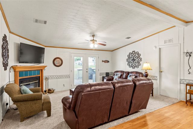 10245 Northlake Circle, Kemp, TX 75143