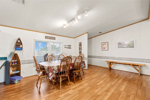10245 Northlake Circle, Kemp, TX 75143