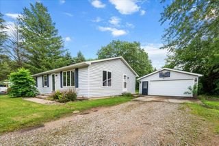 7218 11 Mile Road Ne, Courtland Twp, MI 49341