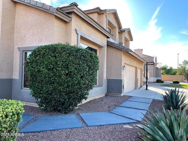 3235 E DEVONSHIRE Court, Gilbert, AZ 85297