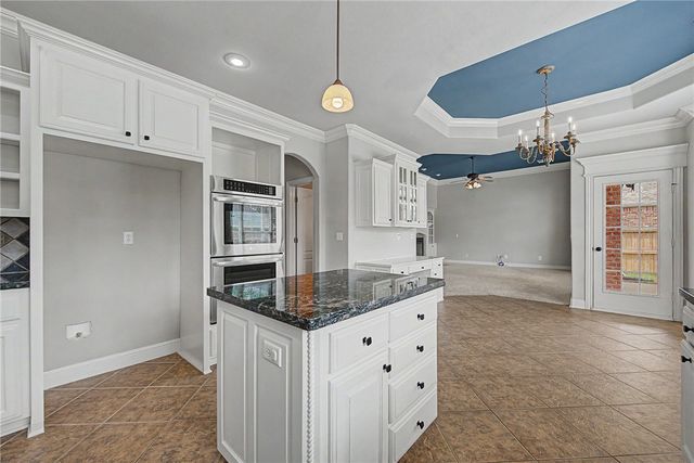 5503 Bent Tree Drive, Rogers, AR 72758