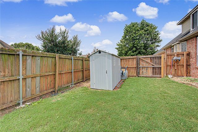5503 Bent Tree Drive, Rogers, AR 72758