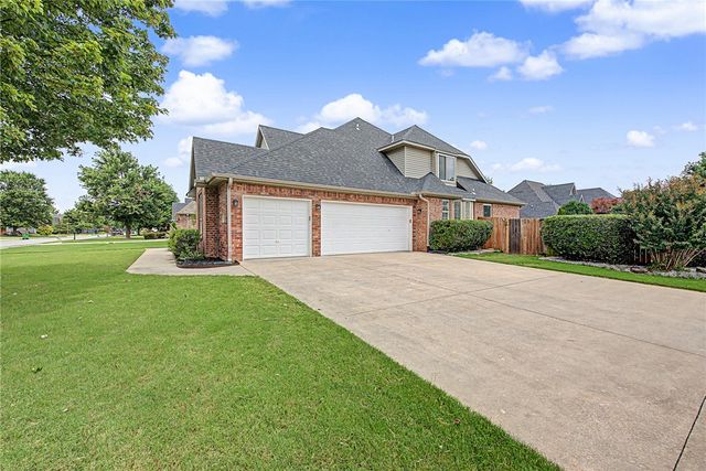 5503 Bent Tree Drive, Rogers, AR 72758