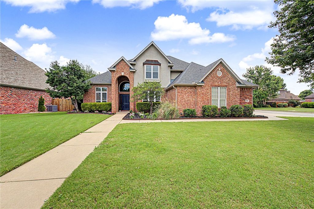 5503 Bent Tree Drive, Rogers, AR 72758