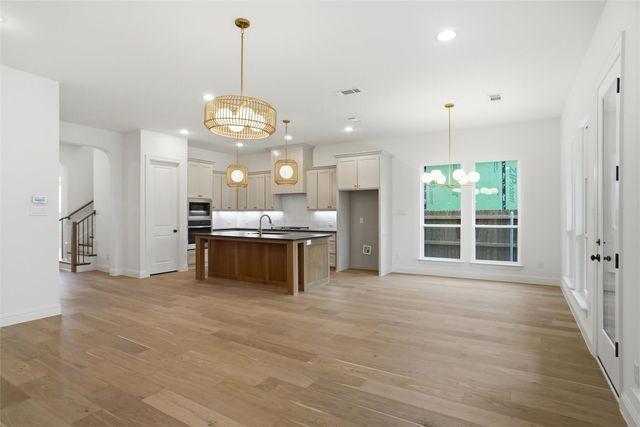 409 Kestrel Court, Aledo, TX 76008