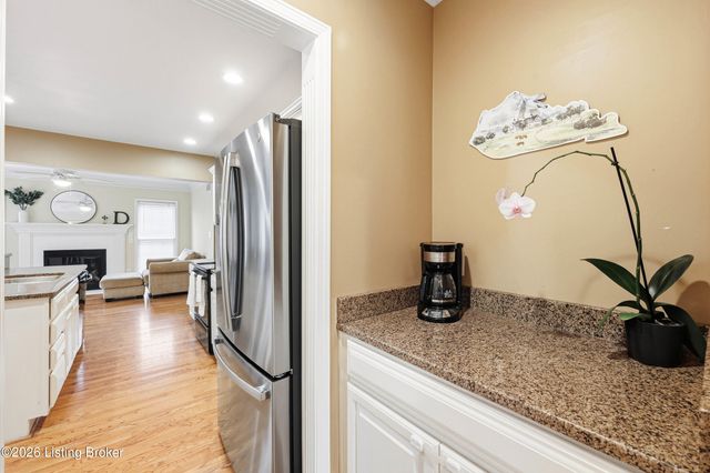 13108 Saratoga Springs Pl, Louisville, KY 40299