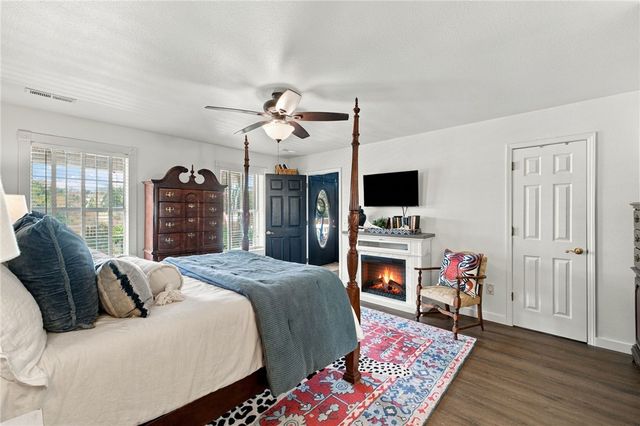 3860 N Gulley Road, Fayetteville, AR 72703