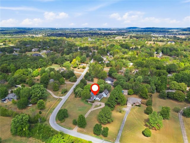 3860 N Gulley Road, Fayetteville, AR 72703