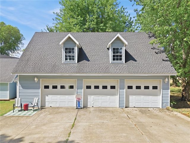 3860 N Gulley Road, Fayetteville, AR 72703