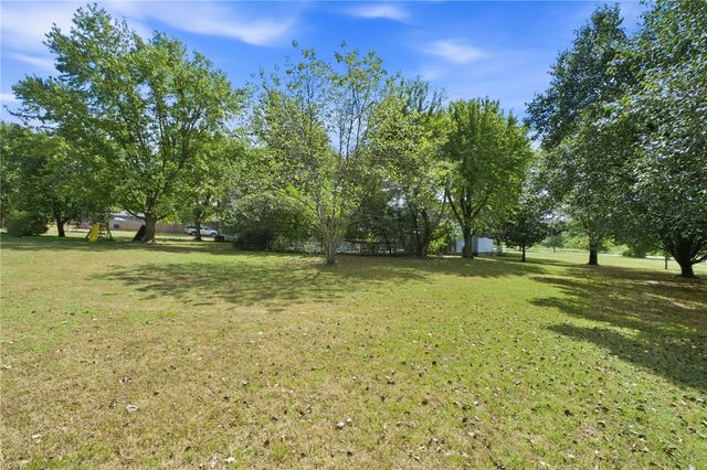 3860 N Gulley Road, Fayetteville, AR 72703