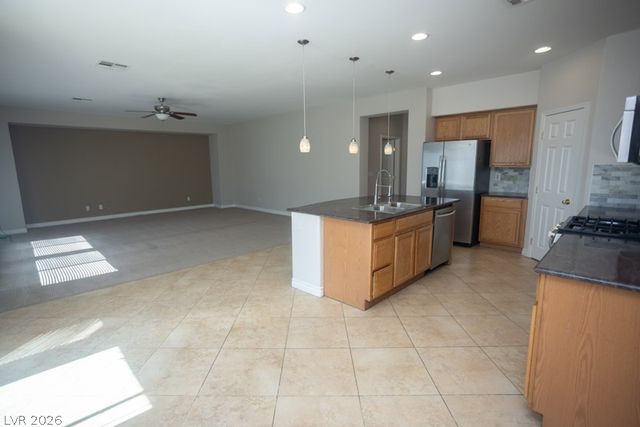1709 Patrick Thomas Court, North Las Vegas, NV 89086