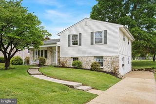 10 MCCARTHY AVENUE, Langhorne, PA 19047