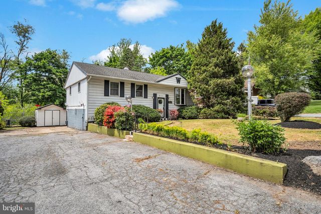 911 S PROGRESS AVE, Harrisburg, PA 17111