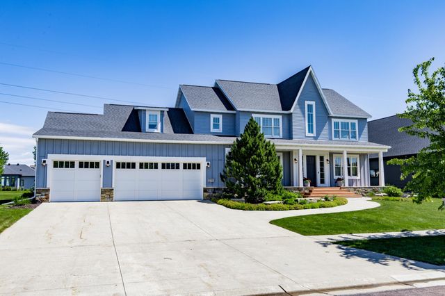 2791 Samuel Drive S, Fargo, ND 58104