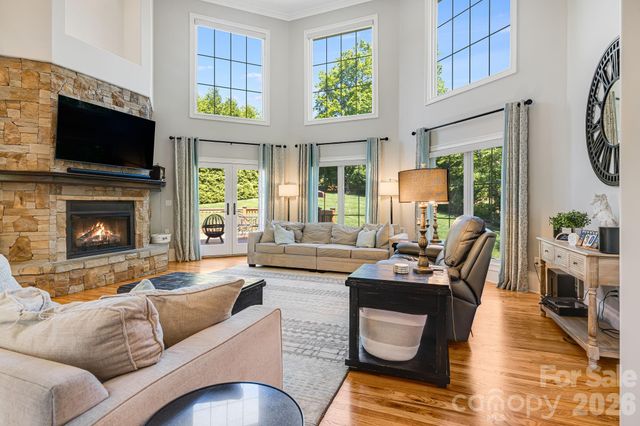 2 Sterling Run Drive, Fletcher, NC 28732