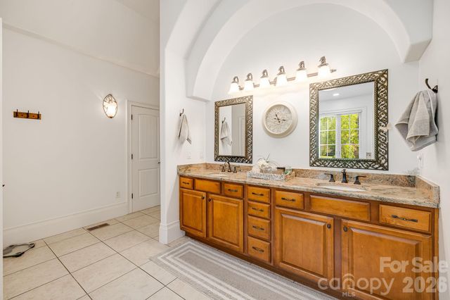 2 Sterling Run Drive, Fletcher, NC 28732