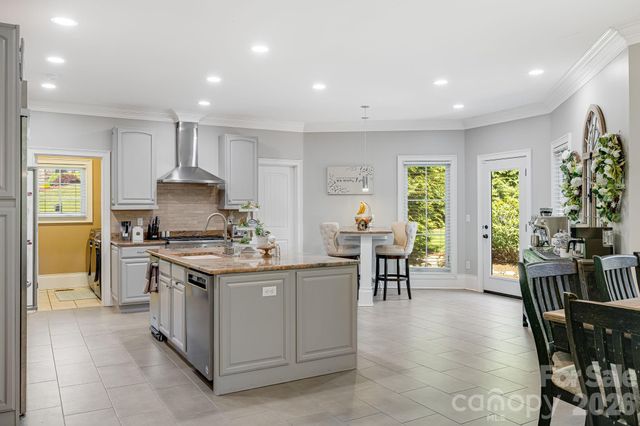 2 Sterling Run Drive, Fletcher, NC 28732