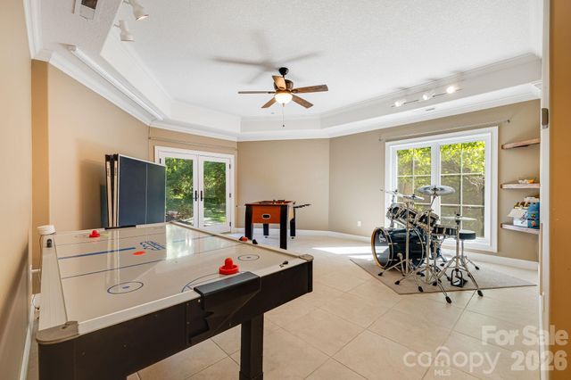 2 Sterling Run Drive, Fletcher, NC 28732