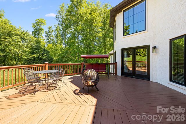 2 Sterling Run Drive, Fletcher, NC 28732