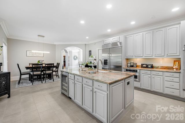 2 Sterling Run Drive, Fletcher, NC 28732