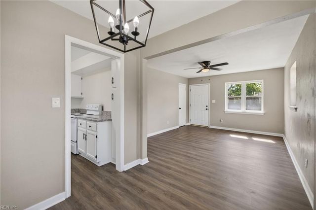 6424 Tappahannock DR, Norfolk, VA 23509