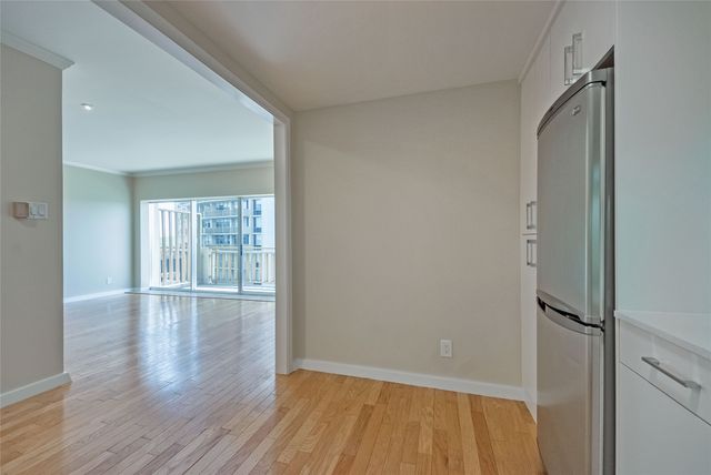 6211 W Northwest Highway G509, Dallas, TX 75225