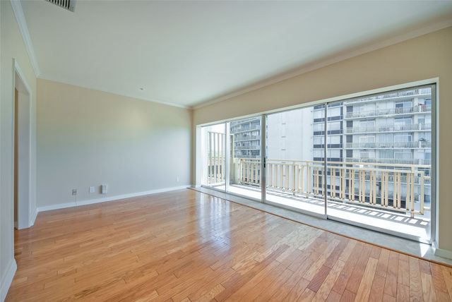 6211 W Northwest Highway G509, Dallas, TX 75225