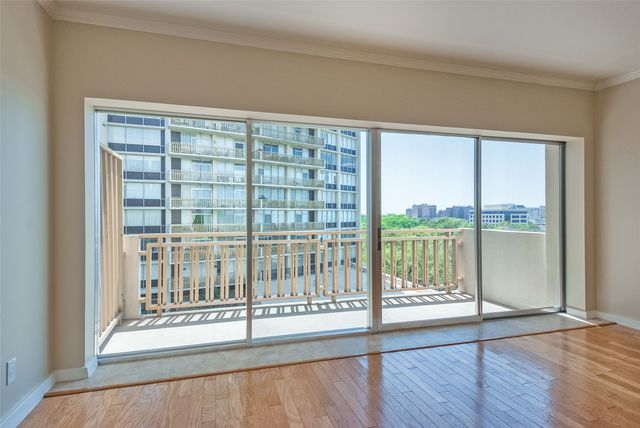 6211 W Northwest Highway G509, Dallas, TX 75225