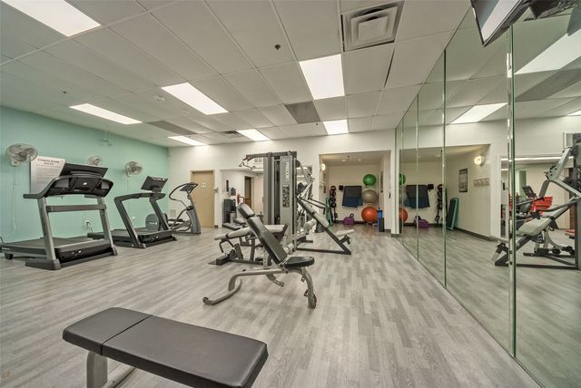 6211 W Northwest Highway G509, Dallas, TX 75225