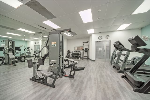 6211 W Northwest Highway G509, Dallas, TX 75225