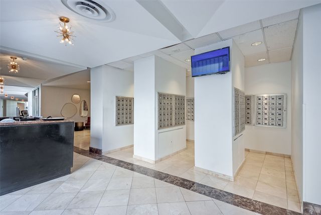 6211 W Northwest Highway G509, Dallas, TX 75225