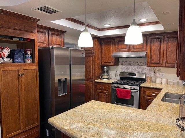 7708 Oakdale Avenue, Winnetka, CA 91306