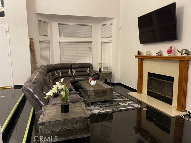 7708 Oakdale Avenue, Winnetka, CA 91306