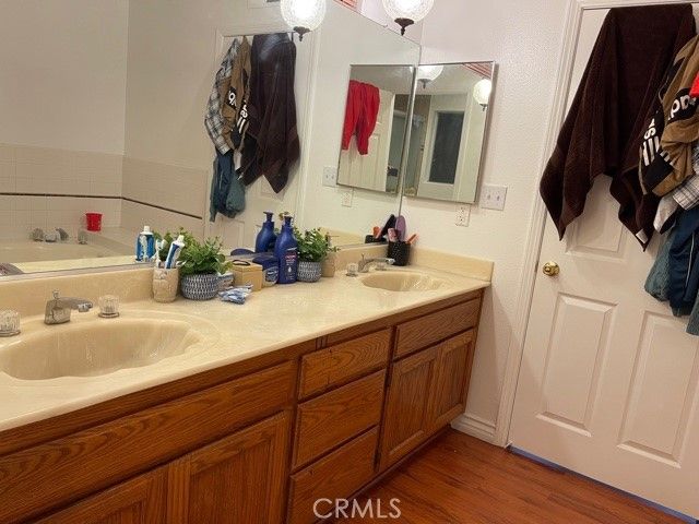 7708 Oakdale Avenue, Winnetka, CA 91306