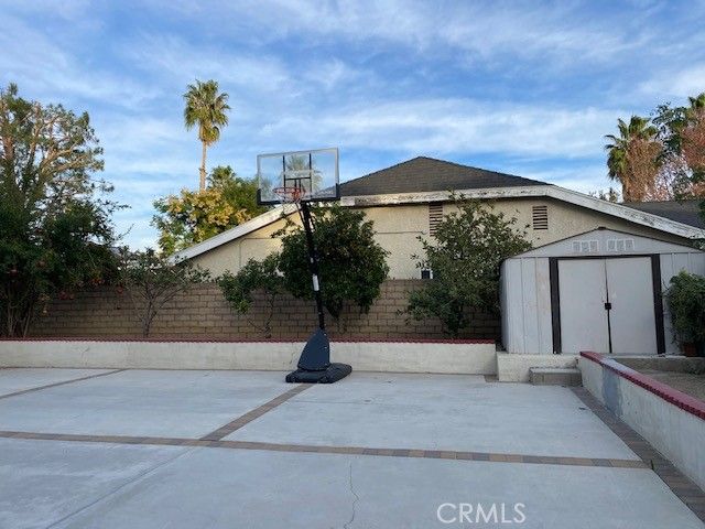 7708 Oakdale Avenue, Winnetka, CA 91306