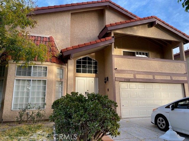7708 Oakdale Avenue, Winnetka, CA 91306