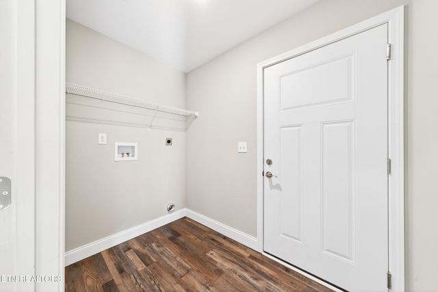 1151 Cook Rd, Crossville, TN 38555