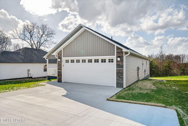 1151 Cook Rd, Crossville, TN 38555