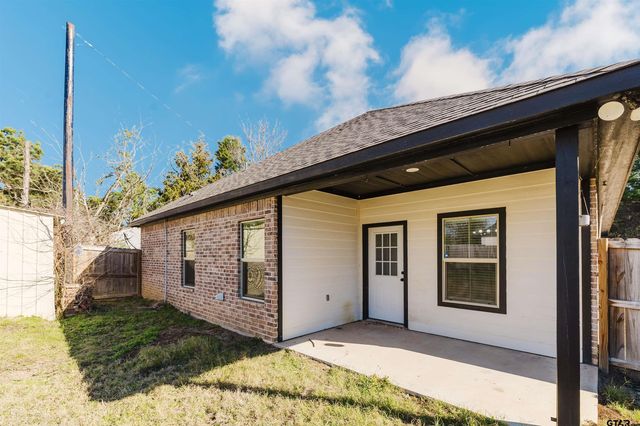 11051 Happy Acres, Tyler, TX 75706