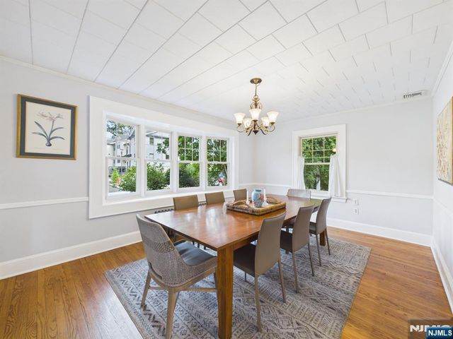 77 Lake Avenue, Midland Park, NJ 07432