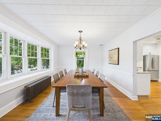 77 Lake Avenue, Midland Park, NJ 07432
