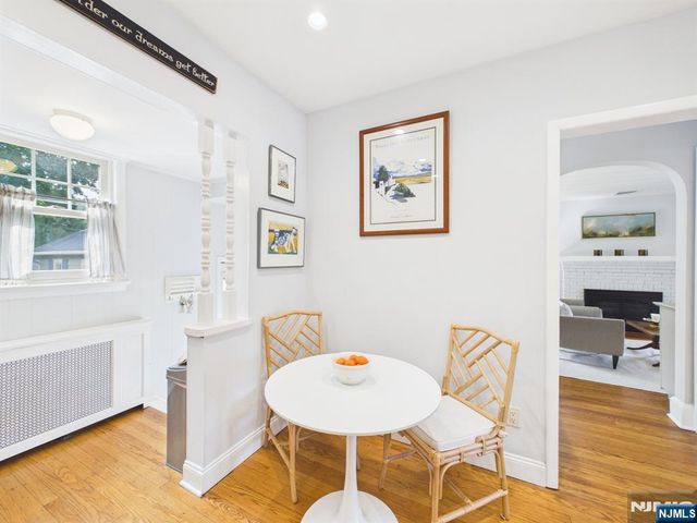 77 Lake Avenue, Midland Park, NJ 07432