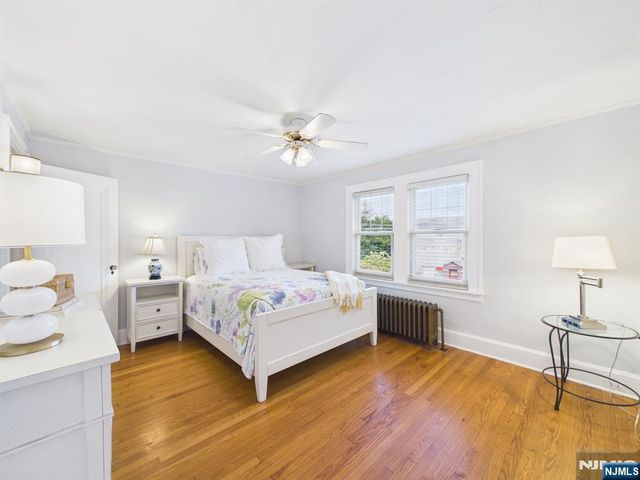 77 Lake Avenue, Midland Park, NJ 07432
