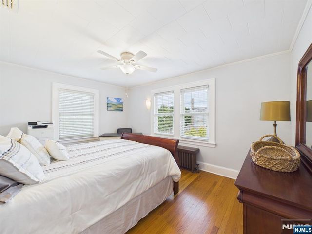 77 Lake Avenue, Midland Park, NJ 07432