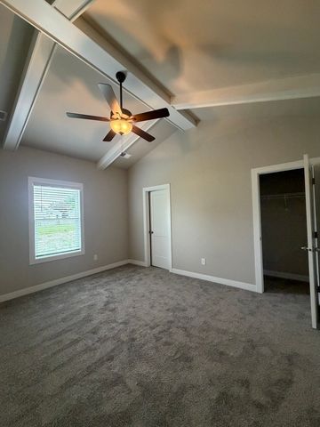 3325 COVINGTON Drive, Davenport, IA 52806